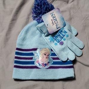 Girls winter hats/gloves